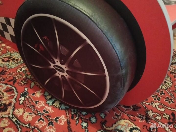 Детская кровать машинка с матрасом