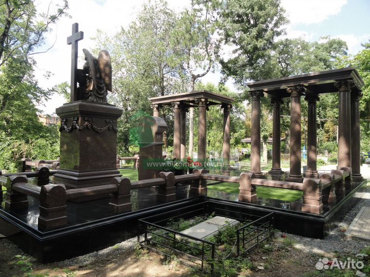 Памятники, гранитные Мемориальные комплексы