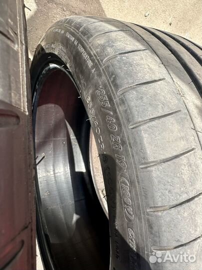 Michelin Pilot Super Sport 255/40 R19 100Y