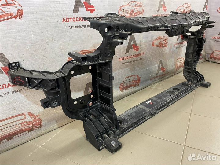 Панель передка (телевизор) - рамка радиатора Kia