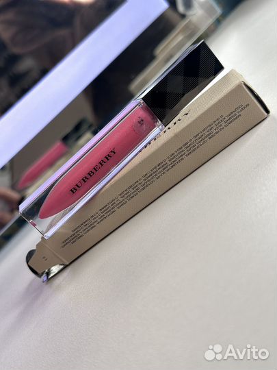 Блеск для губ burberry