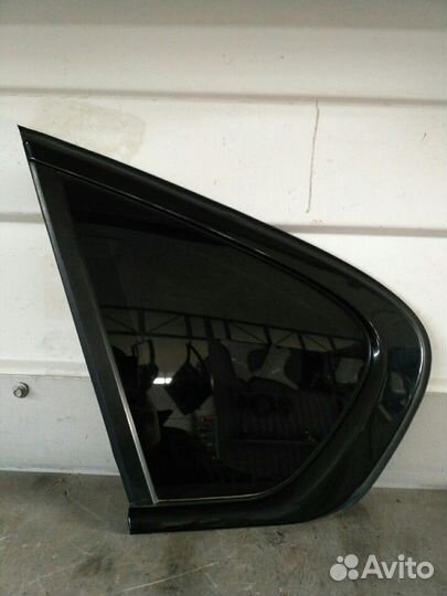 Стекло заднее левое кузовное BMW X6 E71