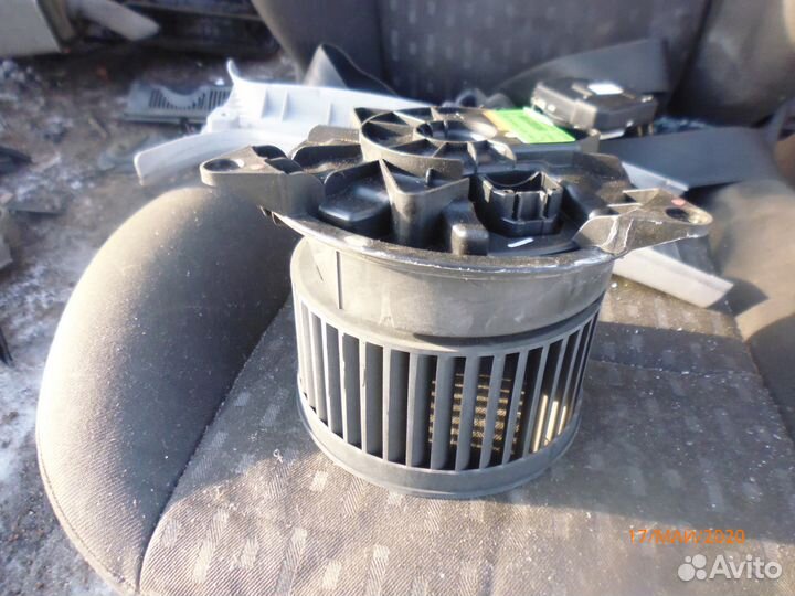 Форд мондео 3. мотор печки