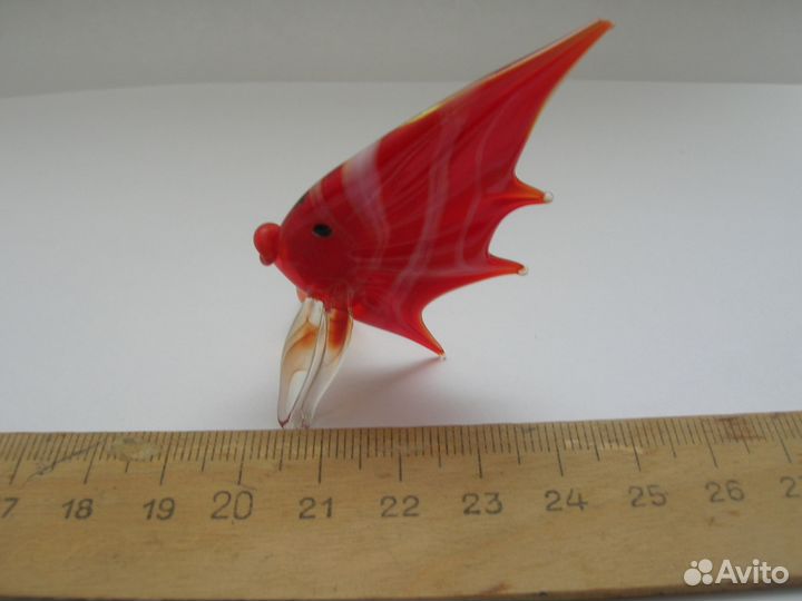 Фигурки из стекла