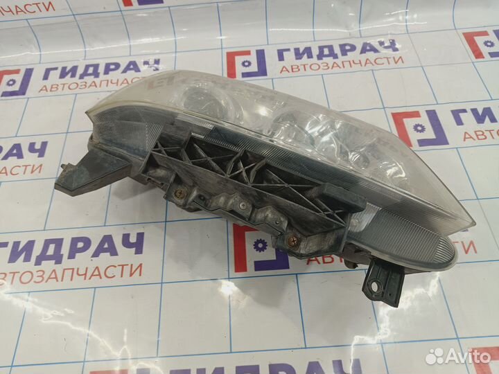 Фара правая Geely Emgrand EC7 1067001212