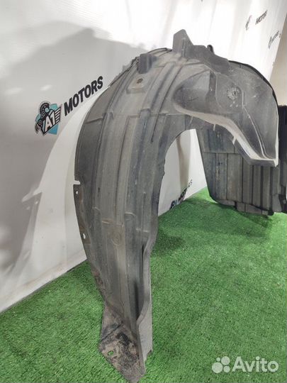 Подкрылок передний левый Nissan Cube BZ11 CR14DE