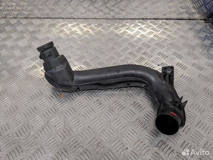 Патрубок интеркулера Renault Trafic 2 8200526443