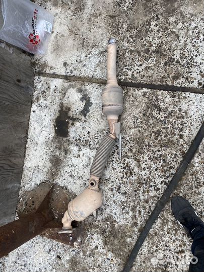 Выпускной коллектор на volkswagen polo 5рейсталинг