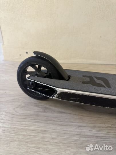 Трюковой самокат Reaction