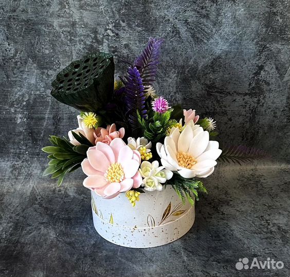 Букет из мыла, в шляпной коробке 