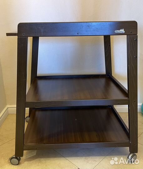 Пеленальный столик