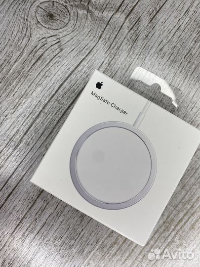Аксессуары для iPhone
