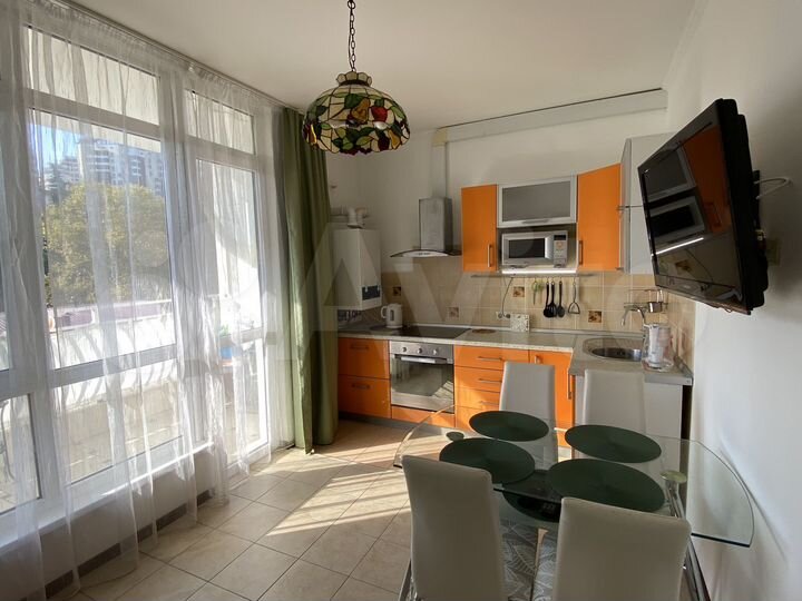 2-к. квартира, 58 м², 6/16 эт.