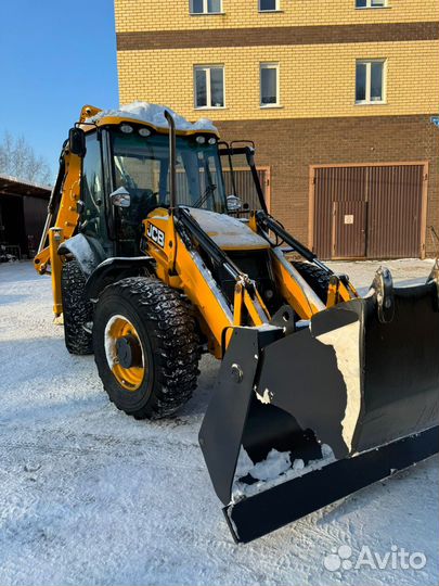 Аренда экскаватора погрузчика трактора