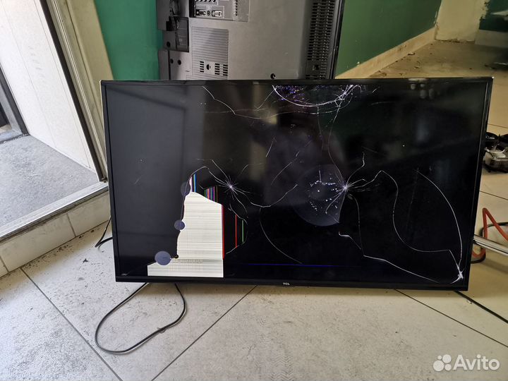 Телевизор TCL LED40D3000 (Разбор) (По запчастям)