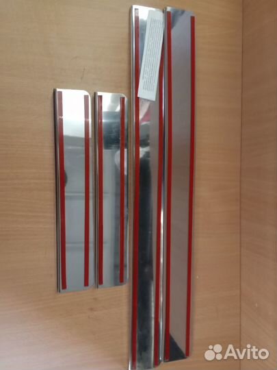 Накладки на пороги Ssang Yong Kyron