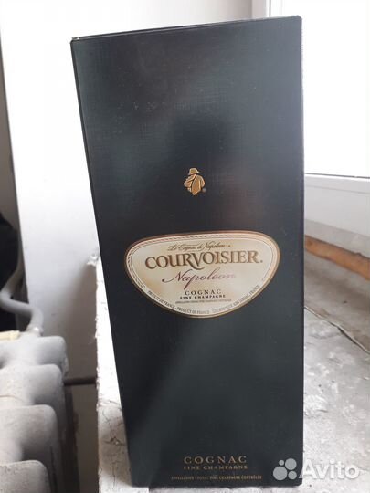 Бутылка от коньяка 