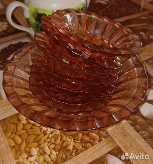 Чайники, салатники, фруктовницы, сахарницы