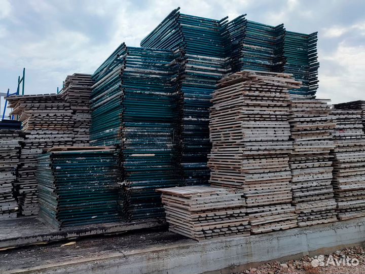 Аренда строительных лесов / Прокат лесов / Рамные