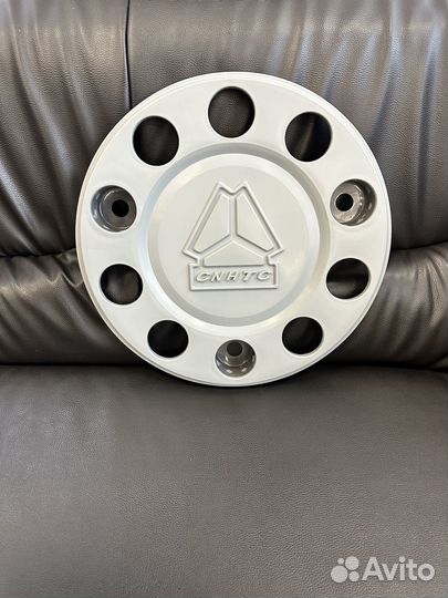 Колпак sitrak переднего колеса