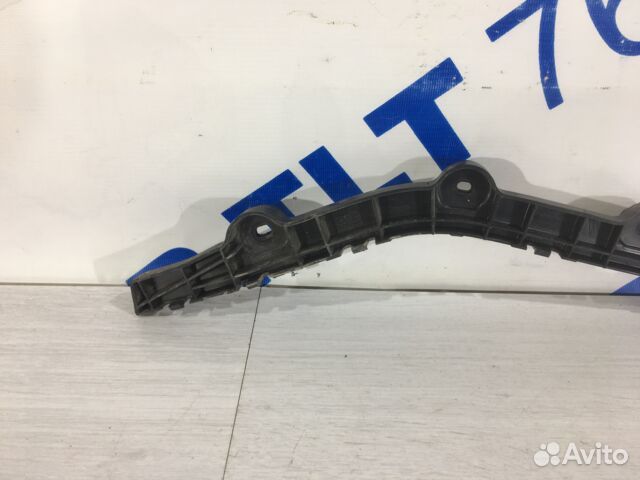 Кронштейн заднего бампера правый skoda rapid 1 рес