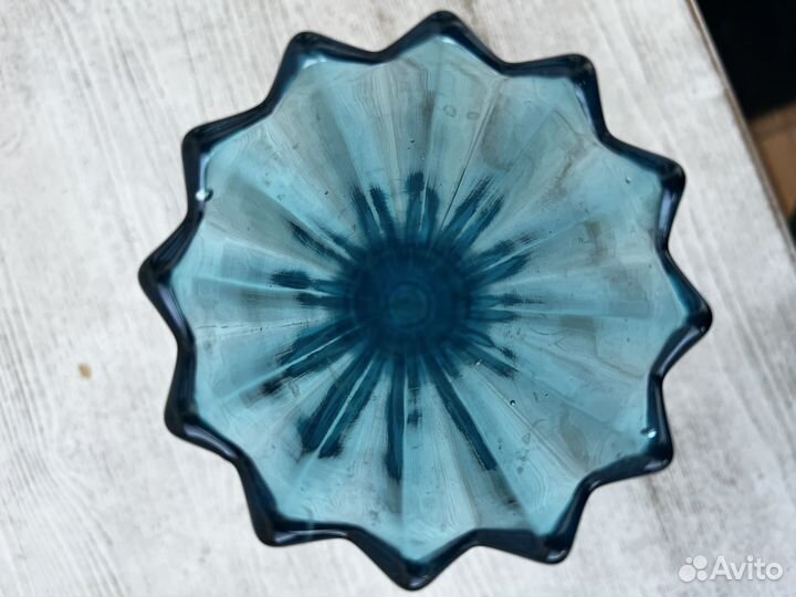 Ваза винтаж СССР купоросное стекло голубая