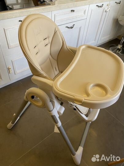 Стульчик для кормления nuovita
