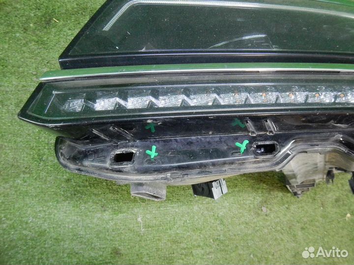 Фара левая Volkswagen Tiguan