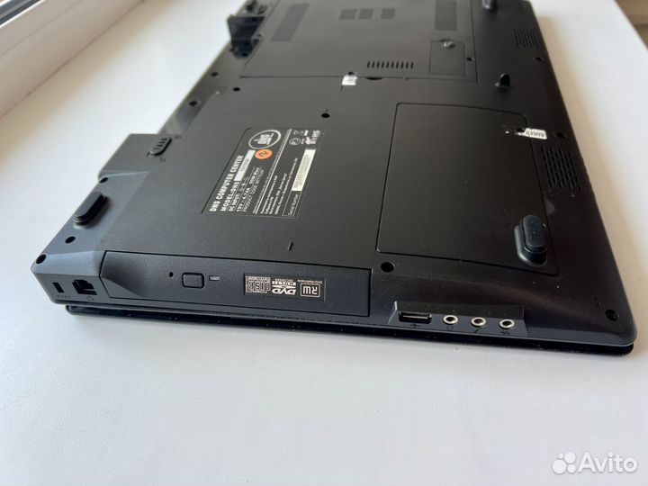 Ноутбук DNS 121038 на запчасти