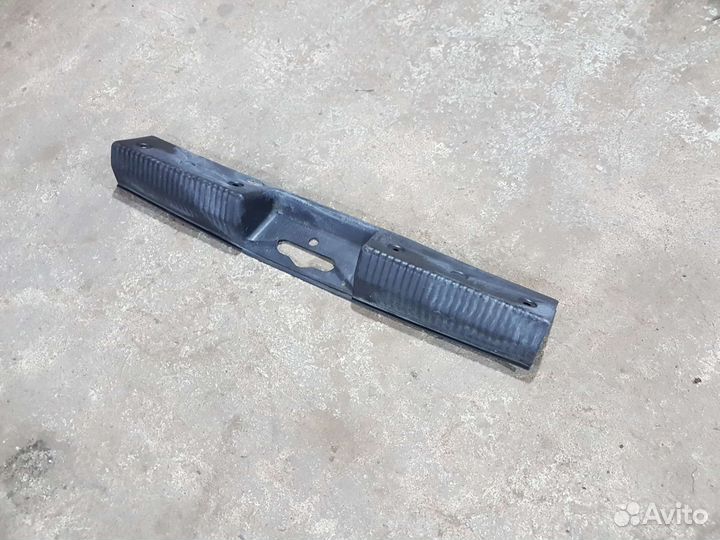 Накладка замка багажника ford focus 1 седан