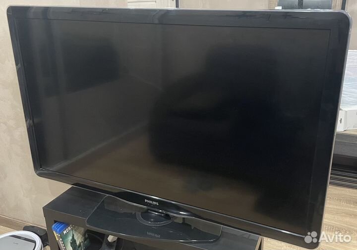 Телевизор philips 52PFL5605H под ремонт/запчасти