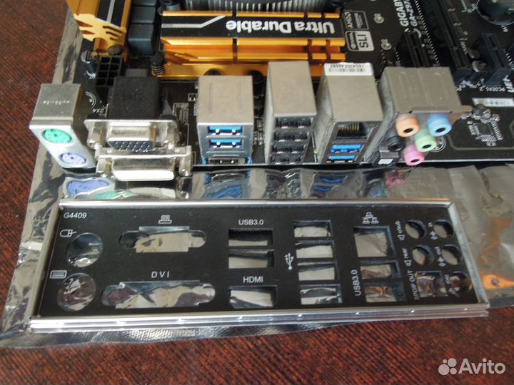 Intel Core i5-4670K + Gigabyte GA-Z97X + DDR3 8GB