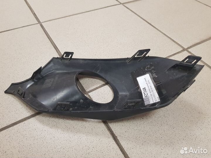 Облицовка фары противотуманной левой Mitsubishi