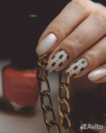 Маникюр, педикюр