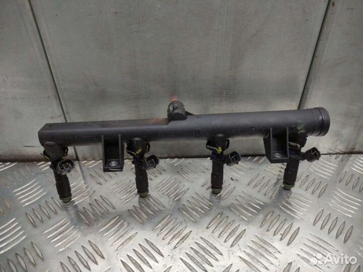 Форсунка Citroen C4 1 2.0 2007