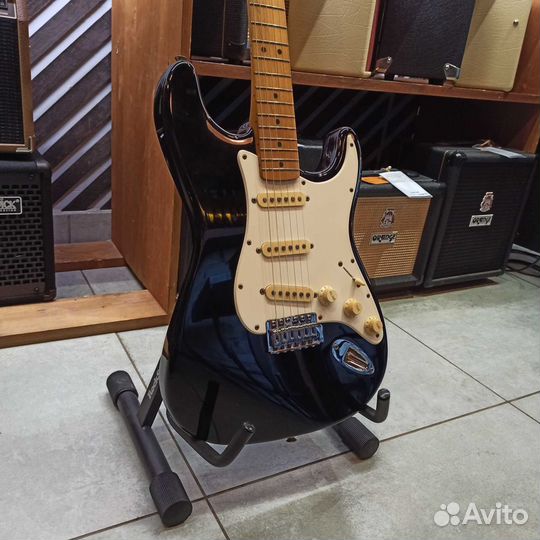 Электрогитара Fender Stratocaster винтаж 1995