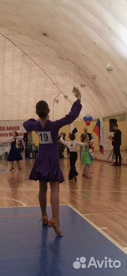 Продам платье для бальных танце