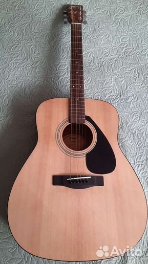 Классическая гитара yamaha