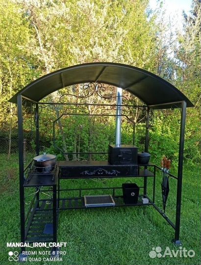 Беседка с мангалом
