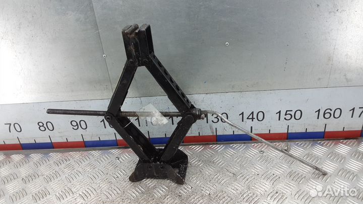 Домкрат на Land Rover Freelander 2