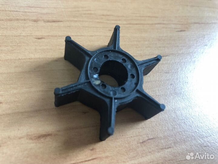 Крыльчатка помпы охлаждения для лодочного мотора