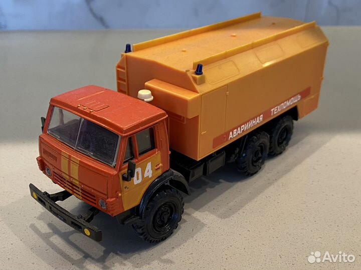 Модель камаз 4310 аварийная редкий цвет 1:43 СССР