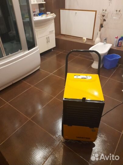 Затопили соседи Осушитель воздуха 100м2