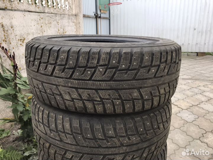 Kumho I'Zen KW22 215/55 R17 98T