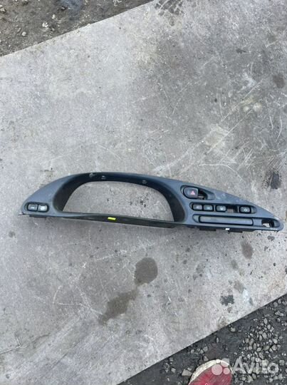 Накладка щитка приборов,кнопки Chevrolet Niva