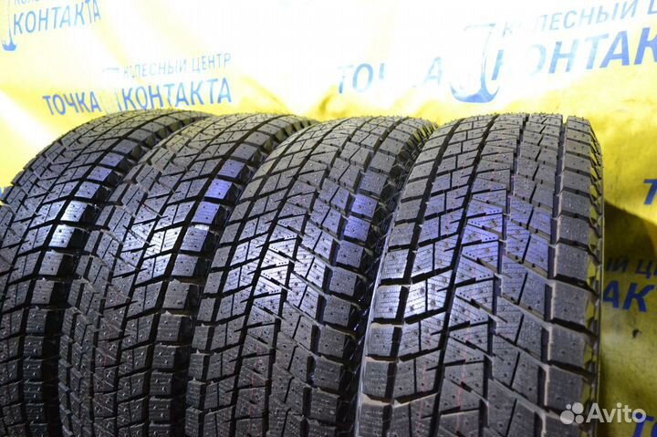 Bridgestone Blizzak DM-V1 215/70 R17