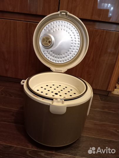 Мультиварка redmond