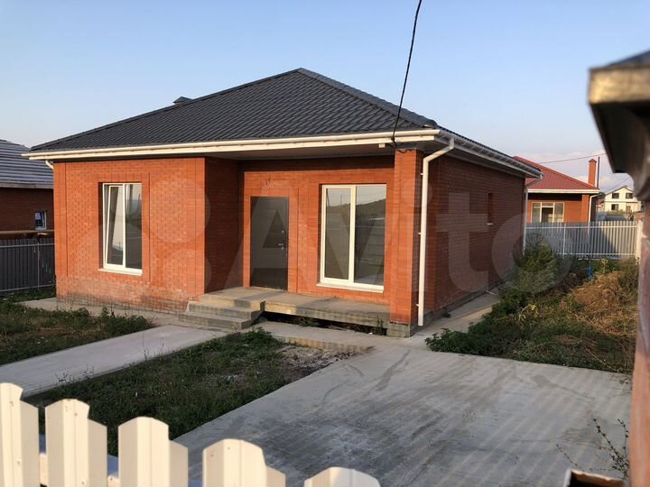 Дом 64 м² на участке 3,8 сот.