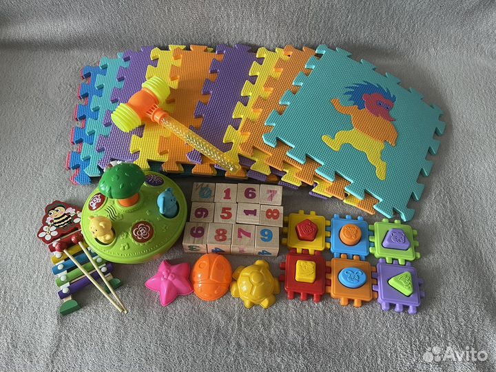 Детские развивающие игрушки пакетом