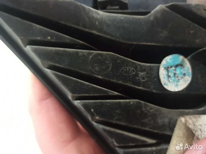 Решетка радиатора Киа Оптима 4 GT под камеру